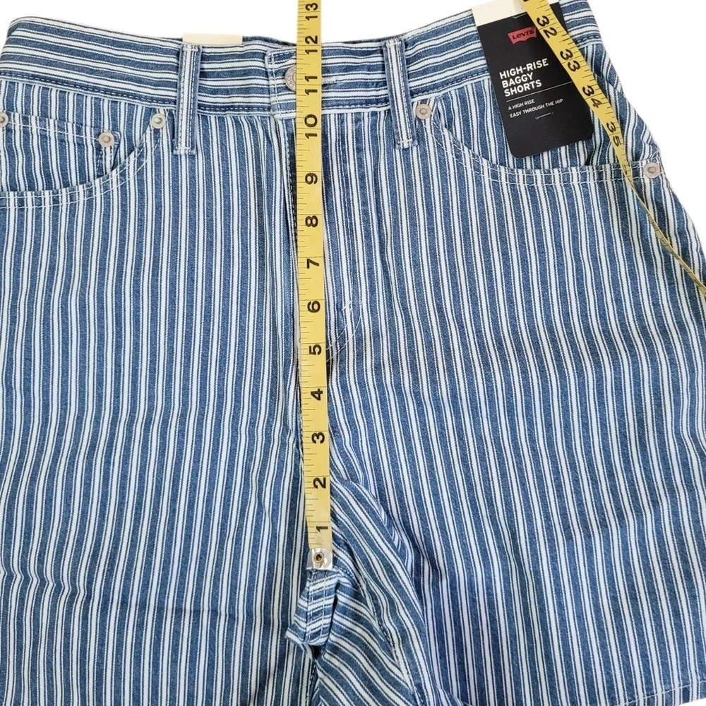 LEVI'S 27 Stripe High Rise Baggy Shorts Women